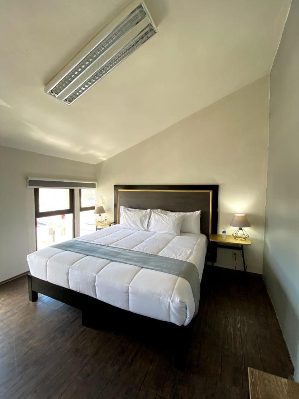 Hotel Lunada Comitan de Dominguez Exteriör bild